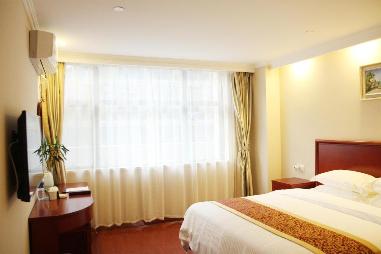 Greentree Inn Shenyang Shengjing Hospital Shenyang Liaol Road Business Hotel Dış mekan fotoğraf