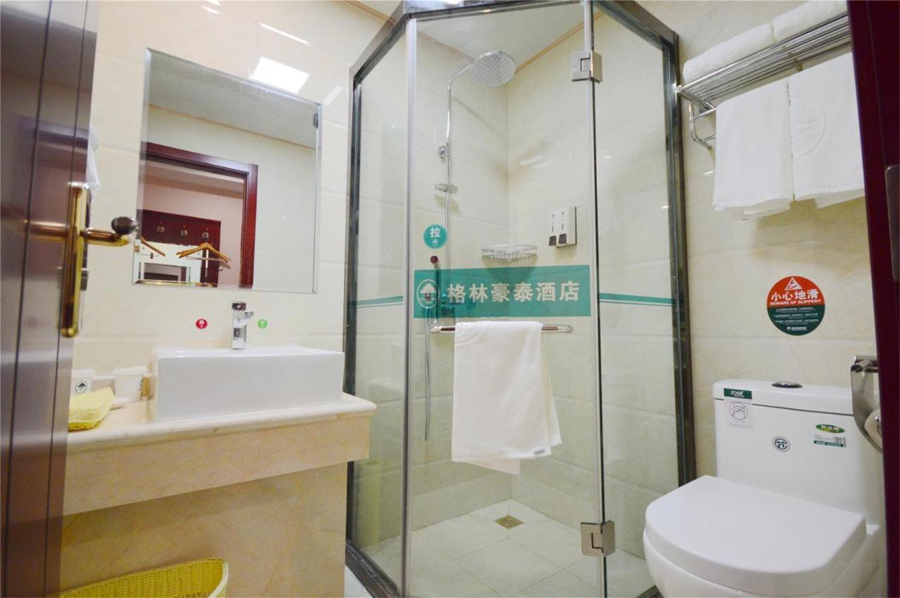 Greentree Inn Shenyang Shengjing Hospital Shenyang Liaol Road Business Hotel Dış mekan fotoğraf
